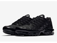 nike tns triple black